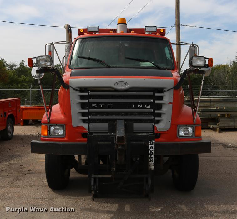 image for item DD0073 2001 Sterling LT7501 dump truck