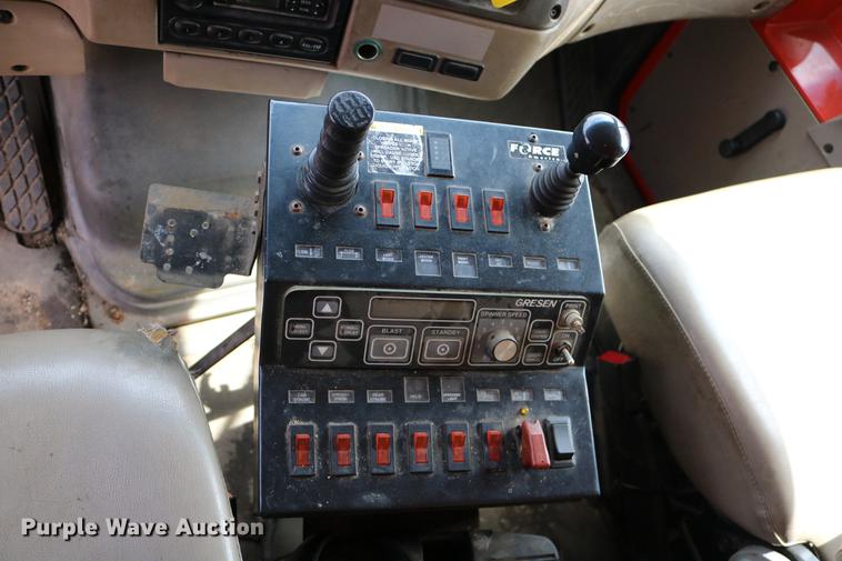 image for item DD0073 2001 Sterling LT7501 dump truck