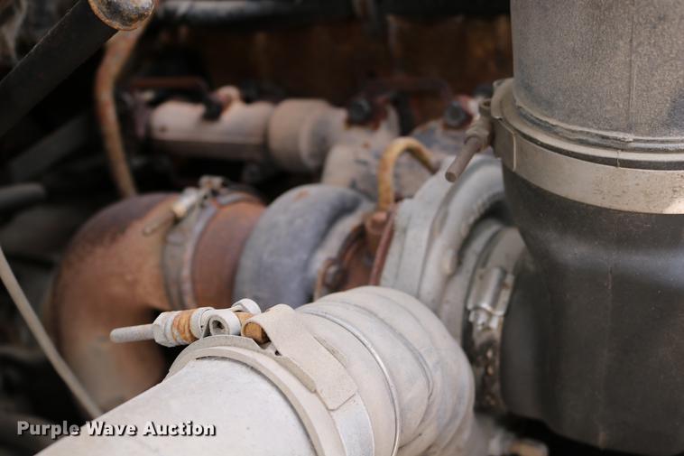 image for item DD0073 2001 Sterling LT7501 dump truck