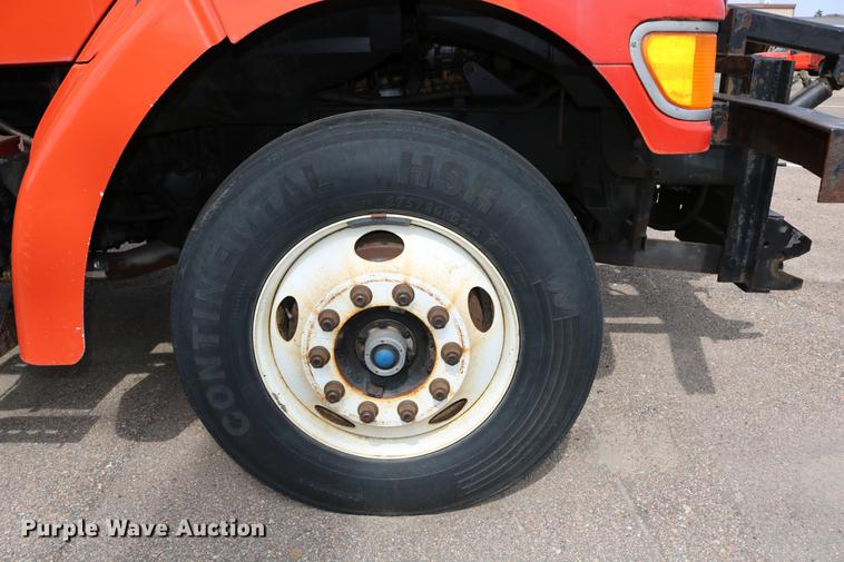 image for item DD0073 2001 Sterling LT7501 dump truck