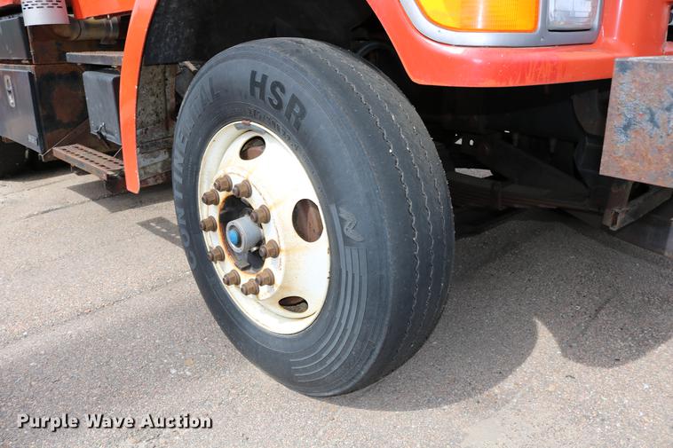 image for item DD0073 2001 Sterling LT7501 dump truck