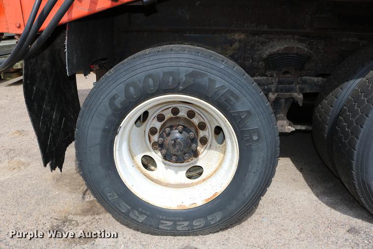 image for item DD0073 2001 Sterling LT7501 dump truck