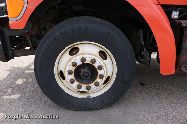 image for item DD0073 2001 Sterling LT7501 dump truck