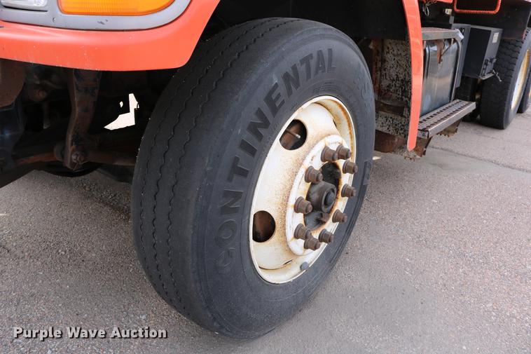 image for item DD0073 2001 Sterling LT7501 dump truck