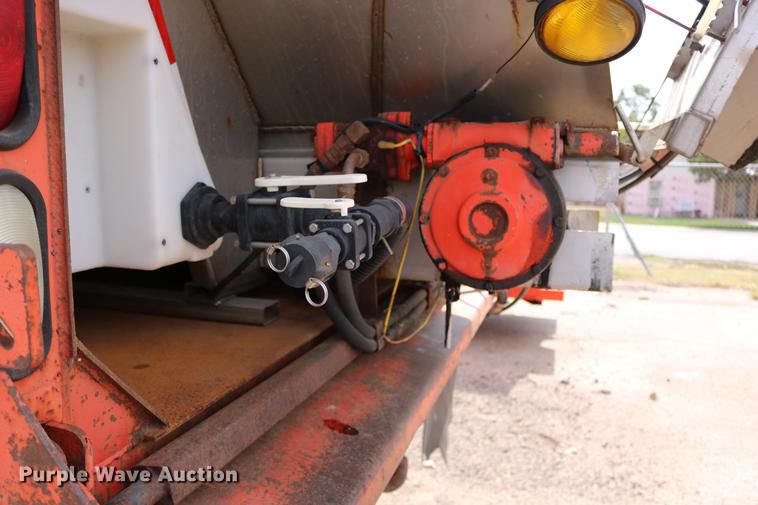 image for item DD0073 2001 Sterling LT7501 dump truck