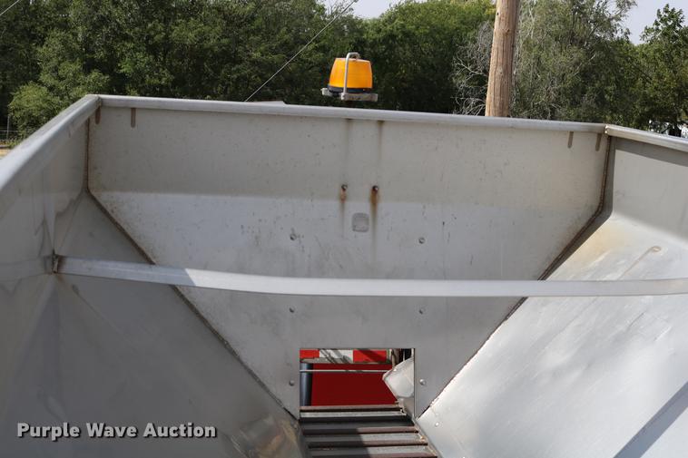 image for item DD0073 2001 Sterling LT7501 dump truck