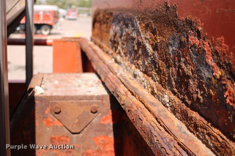 image for item DD0073 2001 Sterling LT7501 dump truck