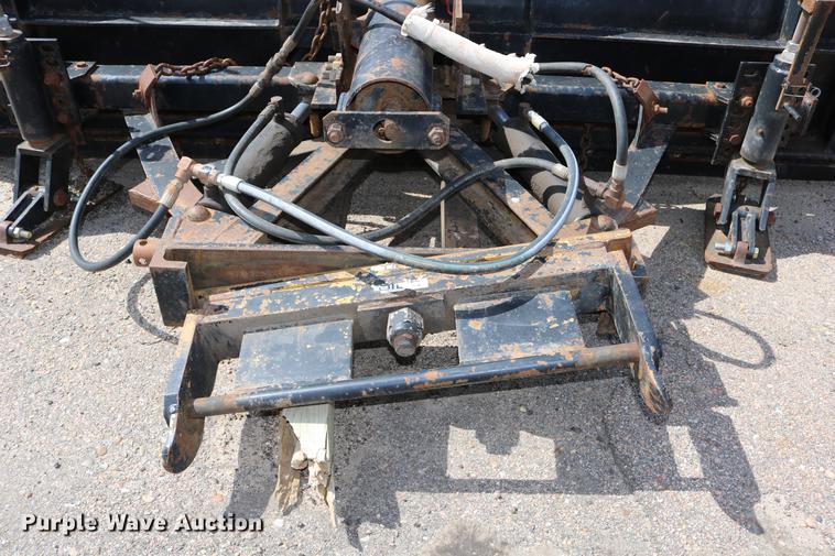 image for item DD0073 2001 Sterling LT7501 dump truck