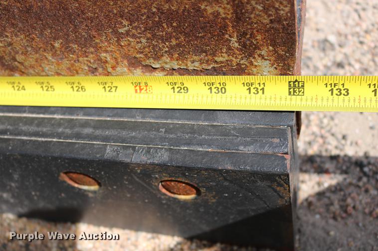 image for item DD0073 2001 Sterling LT7501 dump truck