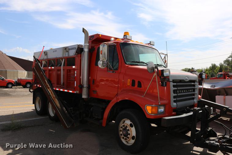 image for item DD0075 2001 Sterling LT7501 dump truck