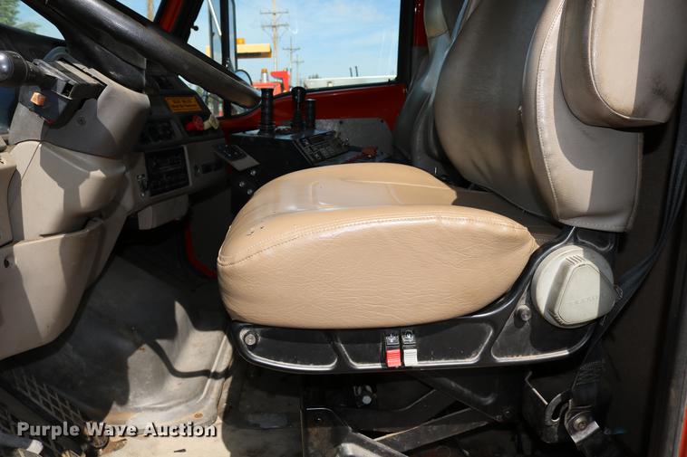 image for item DD0075 2001 Sterling LT7501 dump truck