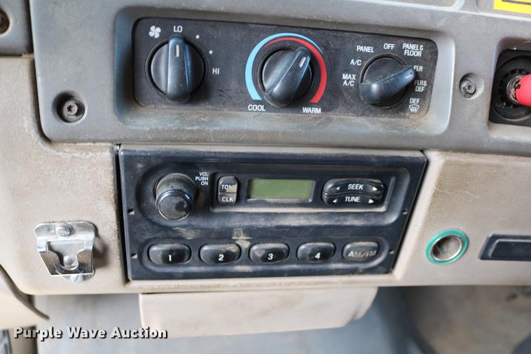 image for item DD0075 2001 Sterling LT7501 dump truck