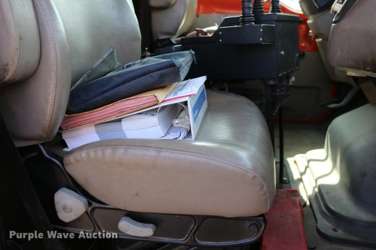 image for item DD0075 2001 Sterling LT7501 dump truck