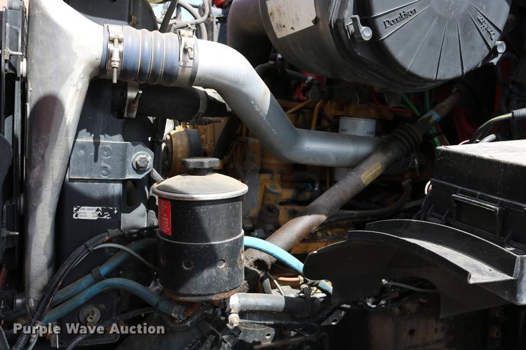 image for item DD0075 2001 Sterling LT7501 dump truck