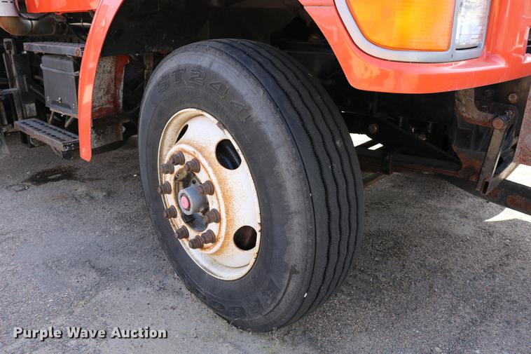 image for item DD0075 2001 Sterling LT7501 dump truck