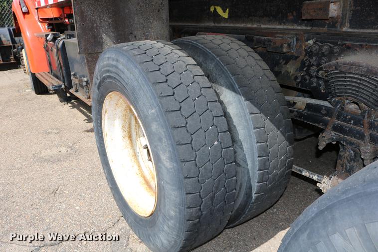 image for item DD0075 2001 Sterling LT7501 dump truck