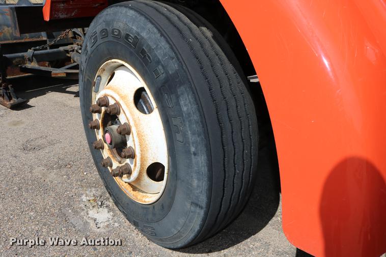 image for item DD0075 2001 Sterling LT7501 dump truck