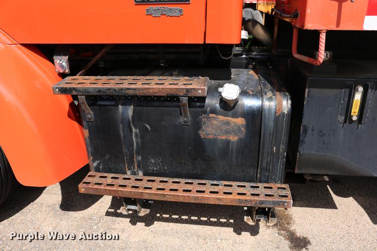 image for item DD0075 2001 Sterling LT7501 dump truck