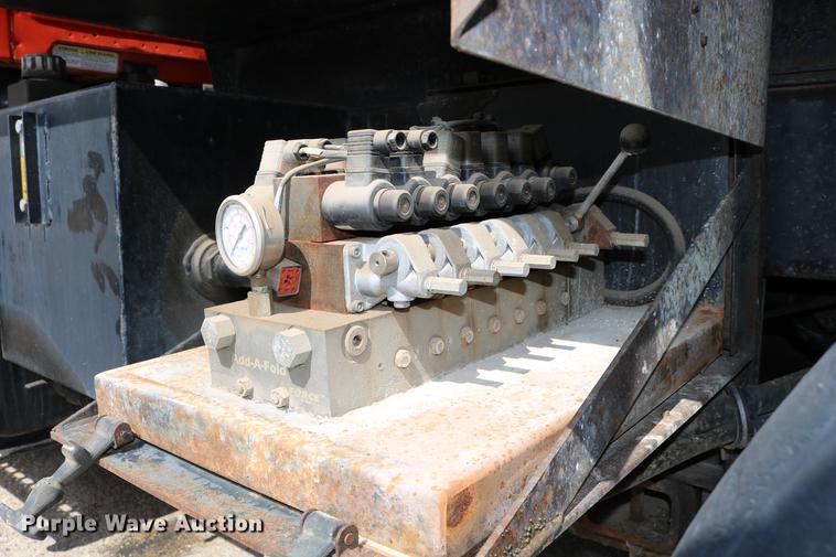 image for item DD0075 2001 Sterling LT7501 dump truck