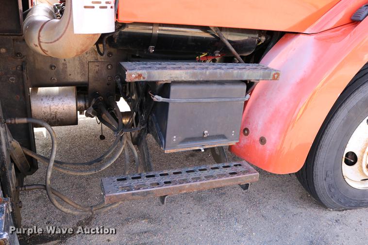 image for item DD0075 2001 Sterling LT7501 dump truck