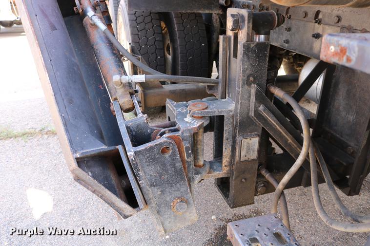 image for item DD0075 2001 Sterling LT7501 dump truck