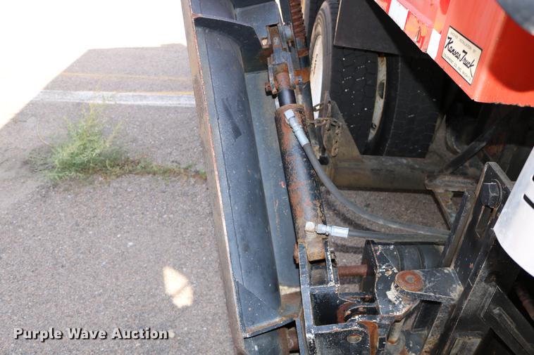 image for item DD0075 2001 Sterling LT7501 dump truck