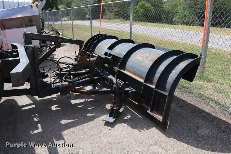 image for item DD0075 2001 Sterling LT7501 dump truck