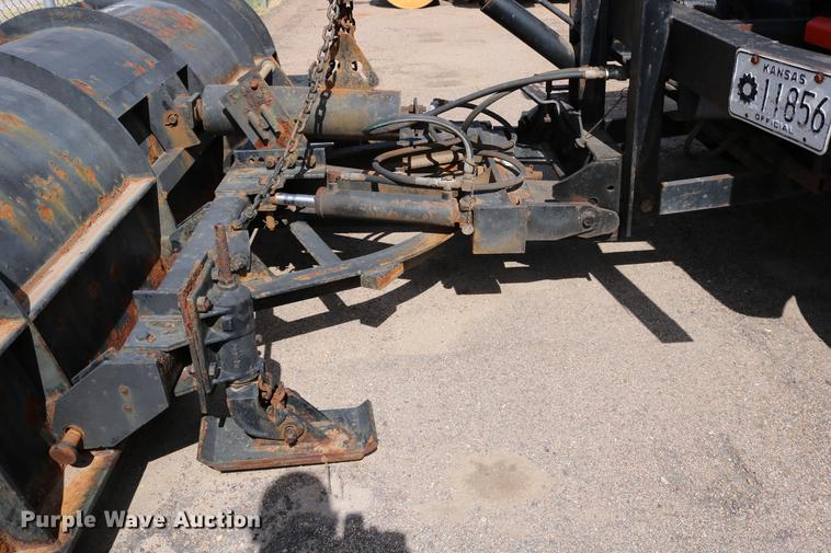 image for item DD0075 2001 Sterling LT7501 dump truck