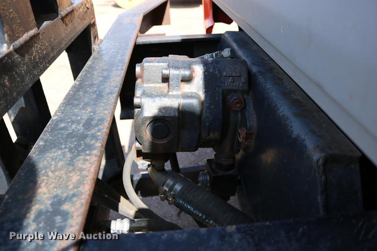 image for item DD0075 2001 Sterling LT7501 dump truck