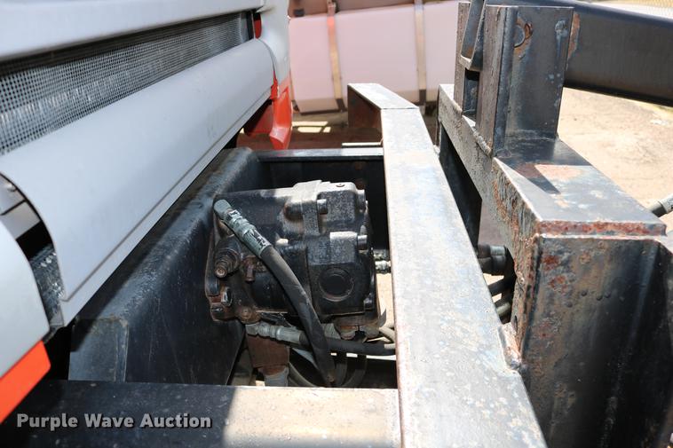 image for item DD0075 2001 Sterling LT7501 dump truck