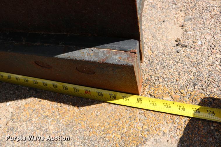 image for item DD0075 2001 Sterling LT7501 dump truck