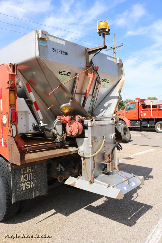 image for item DD0075 2001 Sterling LT7501 dump truck