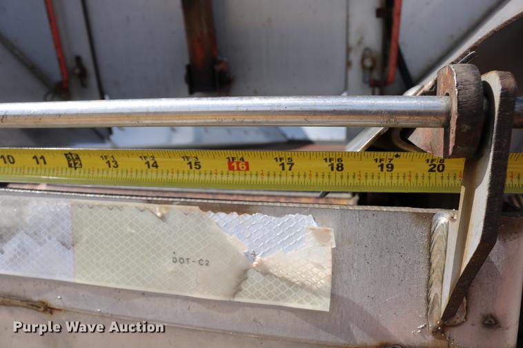 image for item DD0075 2001 Sterling LT7501 dump truck