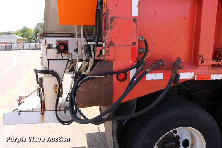 image for item DD0075 2001 Sterling LT7501 dump truck