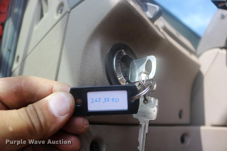 image for item DD0075 2001 Sterling LT7501 dump truck