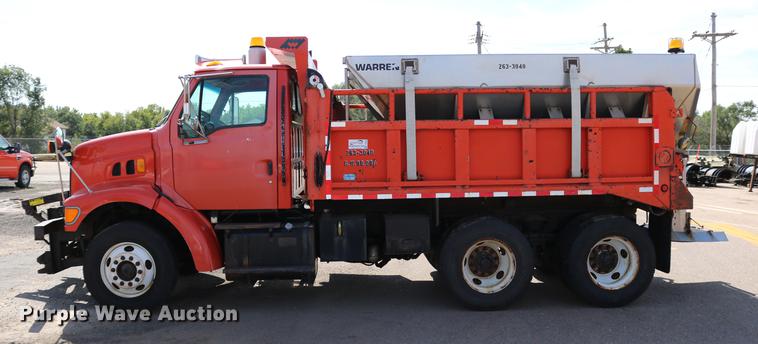 image for item DD0076 2001 Sterling LT7500 dump truck