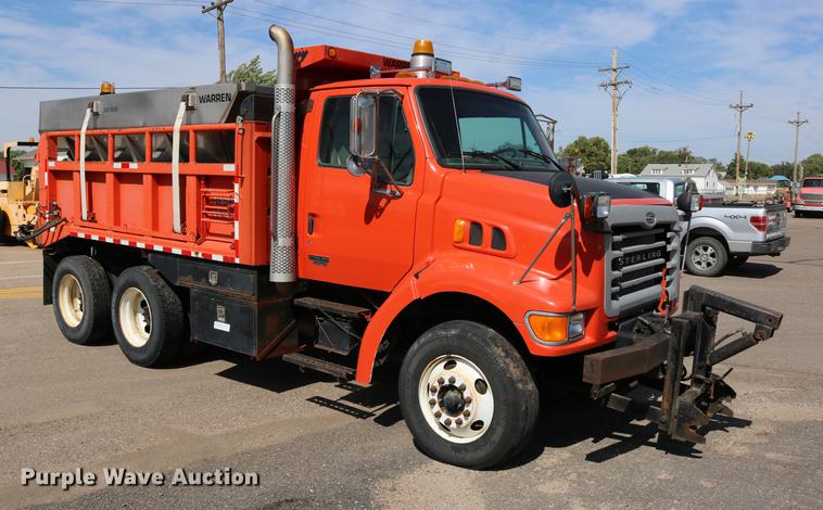 image for item DD0076 2001 Sterling LT7500 dump truck