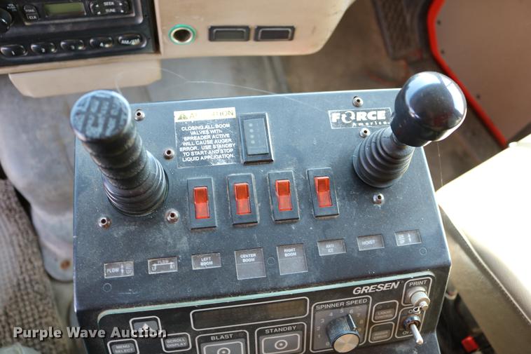 image for item DD0076 2001 Sterling LT7500 dump truck