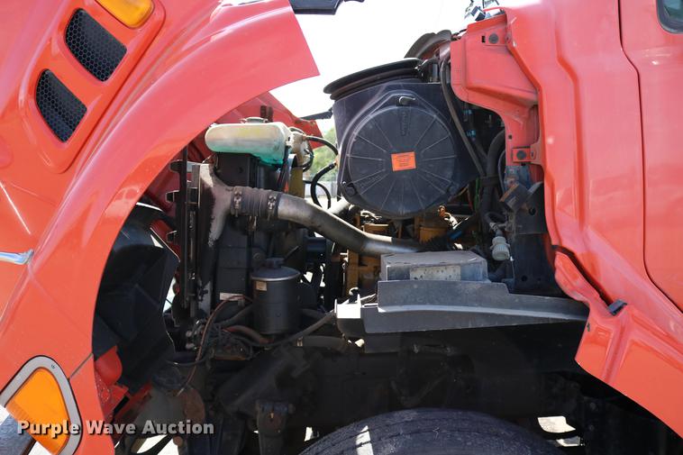 image for item DD0076 2001 Sterling LT7500 dump truck