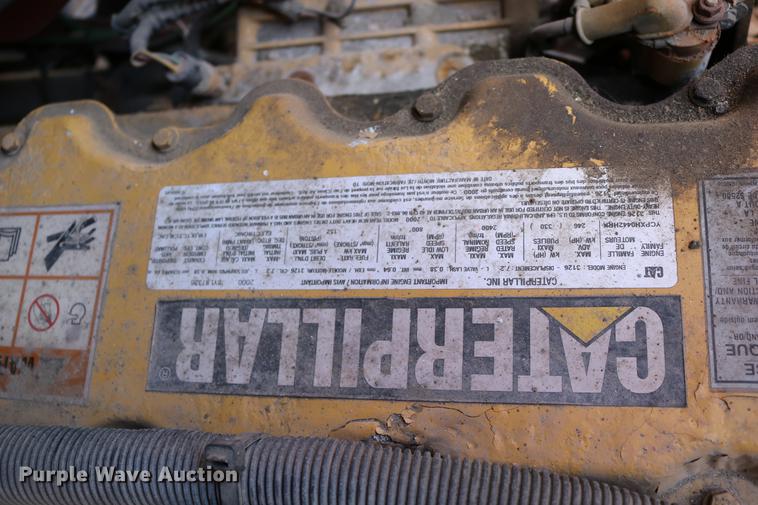 image for item DD0076 2001 Sterling LT7500 dump truck