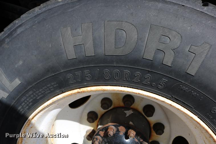 image for item DD0076 2001 Sterling LT7500 dump truck