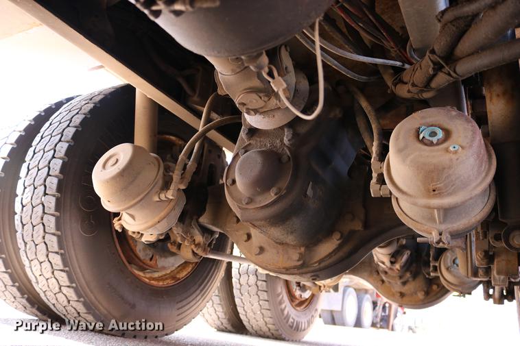 image for item DD0076 2001 Sterling LT7500 dump truck