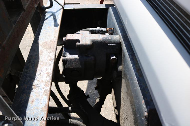 image for item DD0076 2001 Sterling LT7500 dump truck