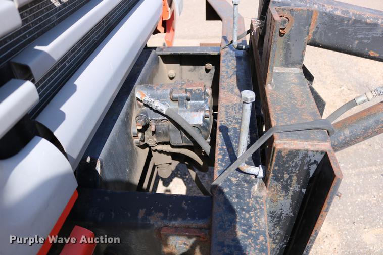 image for item DD0076 2001 Sterling LT7500 dump truck