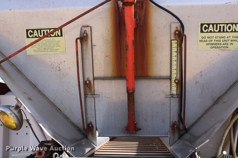 image for item DD0076 2001 Sterling LT7500 dump truck