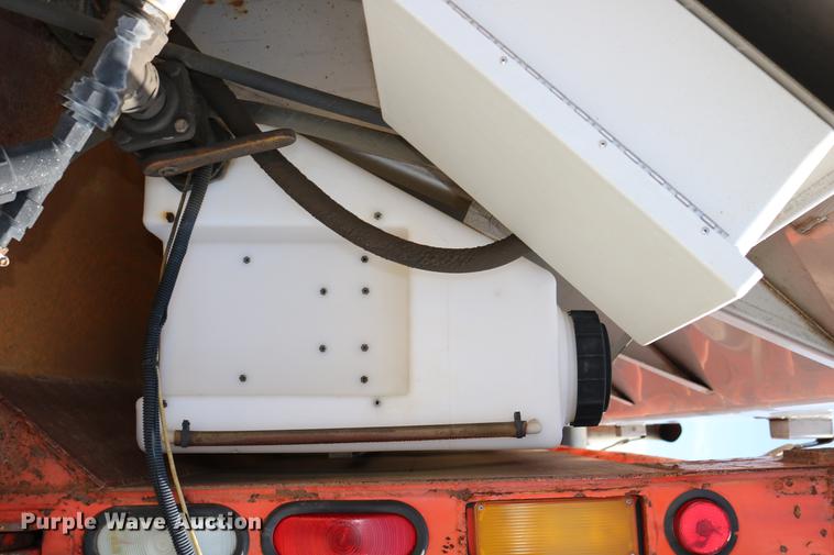 image for item DD0076 2001 Sterling LT7500 dump truck