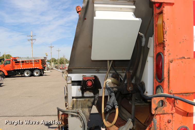 image for item DD0076 2001 Sterling LT7500 dump truck