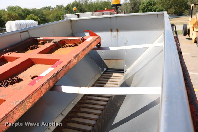 image for item DD0076 2001 Sterling LT7500 dump truck