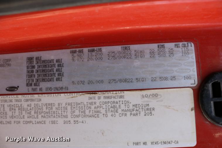 image for item DD0076 2001 Sterling LT7500 dump truck