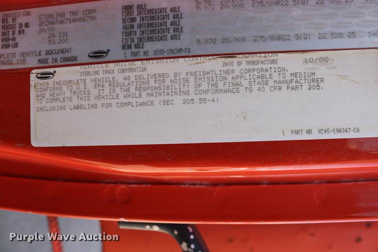 image for item DD0076 2001 Sterling LT7500 dump truck